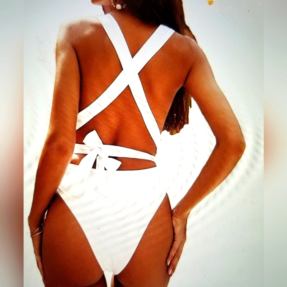 NWOT SEXY BACK CROSS TIE THONG HIGH CUT BRAZILIAN SWIM SUIT